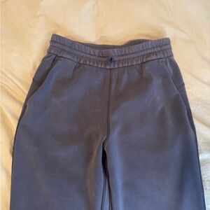 Lululemon black softstreme pant